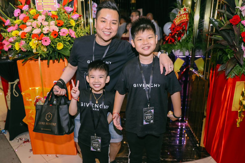 A fun-filled event for all ages, even the kids. Everyone appreciates a little time.