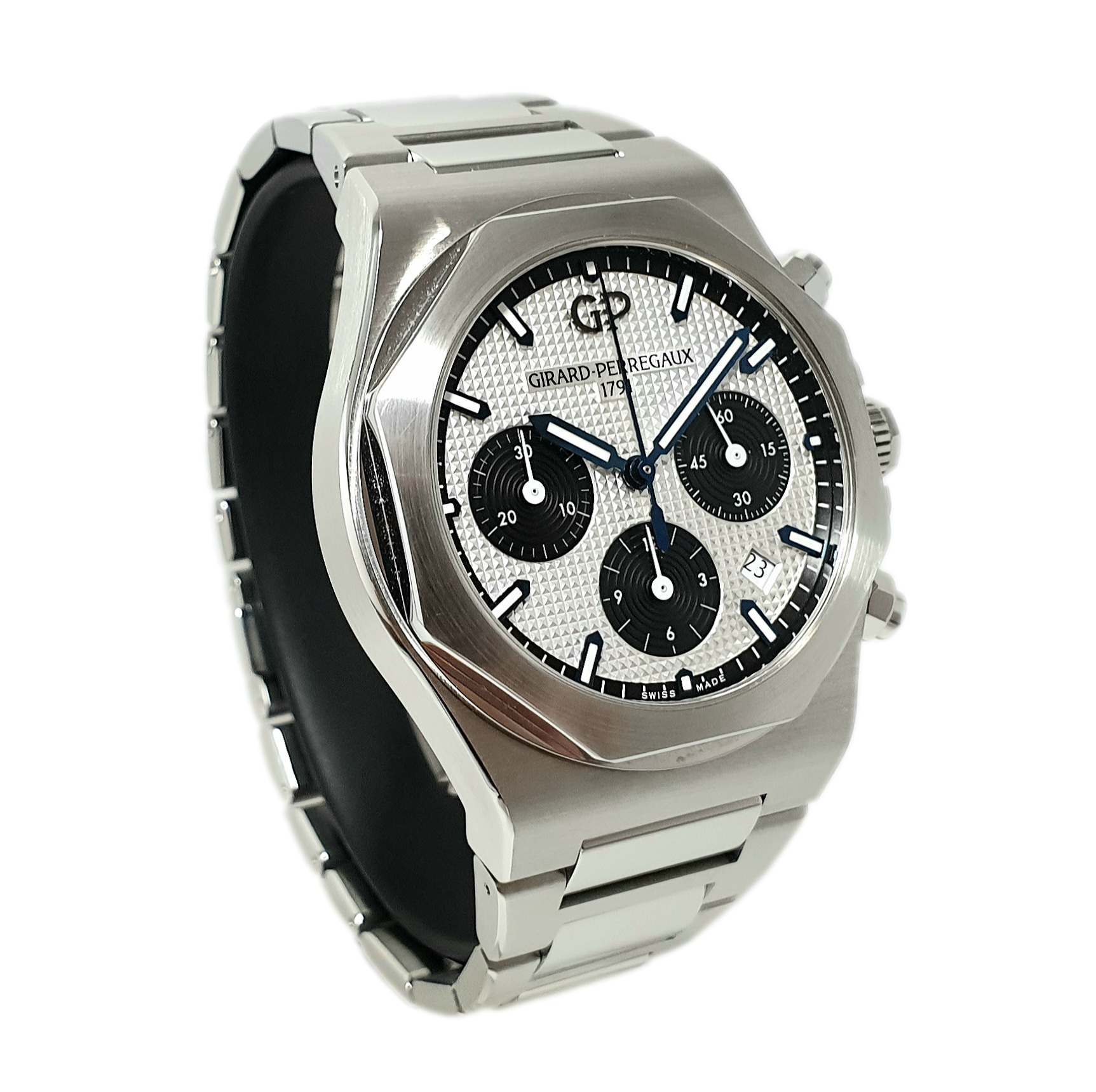 GirardPerregaux_LaureatoChronograph_Ref. 81020_(Steel)_Right