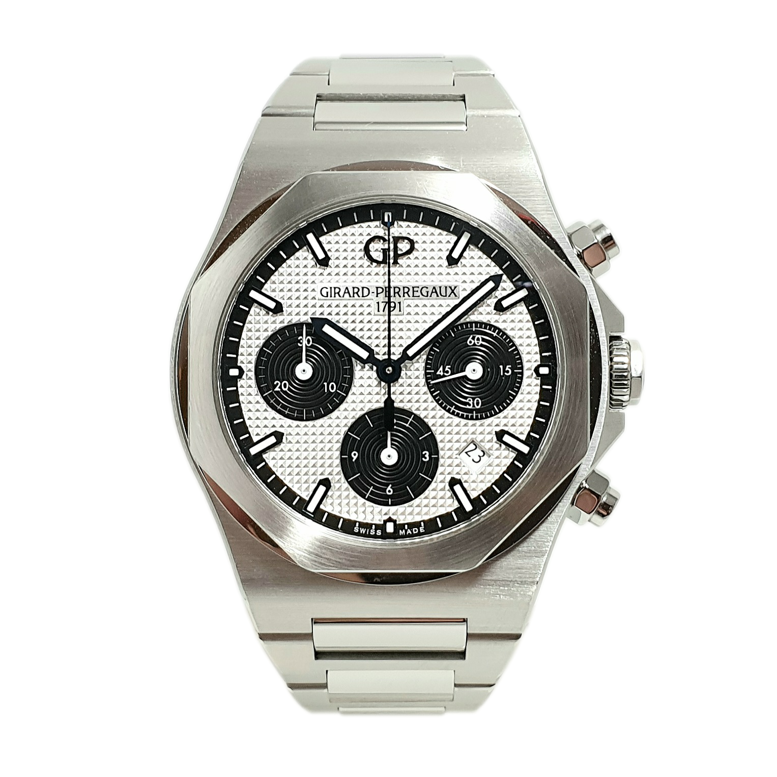 GirardPerregaux_LaureatoChronograph_Ref. 81020_(Steel)_Front