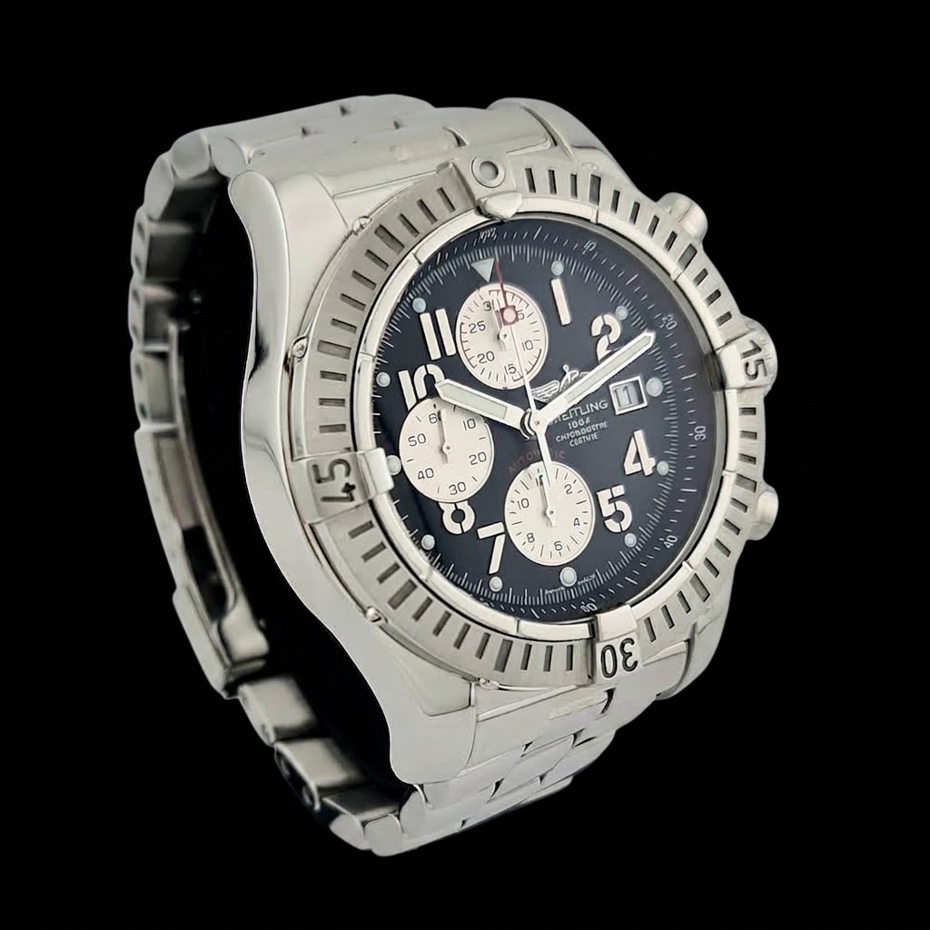 breitling_superavenger_A1337011.B973.477C_black dial_right