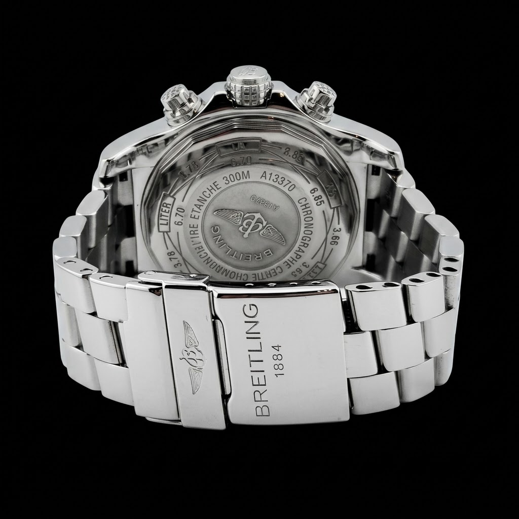 breitling_superavenger_A1337011.B973.477C_black dial_back